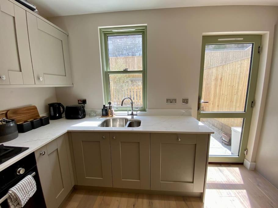 Luxurious Beach House Chesil Beach. Sleeps 6 캐슬타운 외부 사진